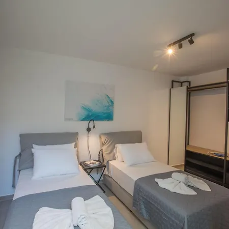Mit Privatpool Fuer 11 Personen Ca- 220 M² In Protaras- Suedkueste Von Zypern By Interhome بيت للعطل