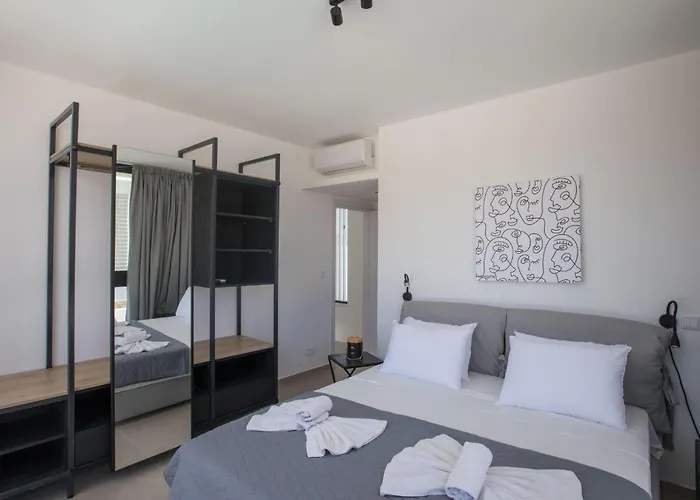 Mit Privatpool Fuer 11 Personen Ca- 220 M² In Protaras- Suedkueste Von Zypern By Interhome