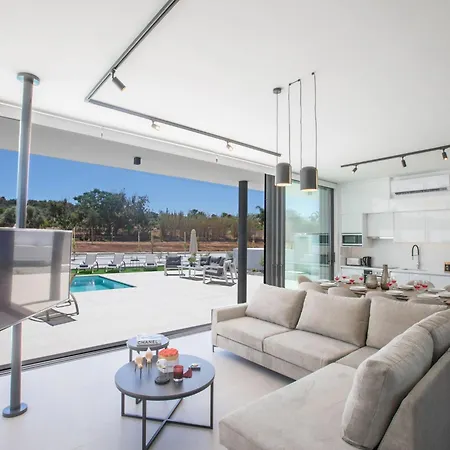 Mit Privatpool Fuer 11 Personen Ca- 220 M² In Protaras- Suedkueste Von Zypern By Interhome Feriehus Protaras