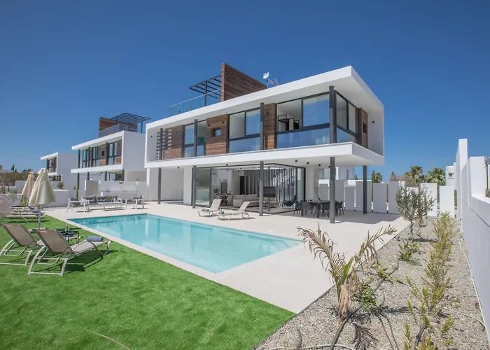 Holiday Home Mit Privatpool Fuer 11 Personen Ca- 220 M² In Protaras- Suedkueste Von Zypern By Interhome Protaras